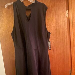 Women’s NY & Co Peephole dress NWT XXL